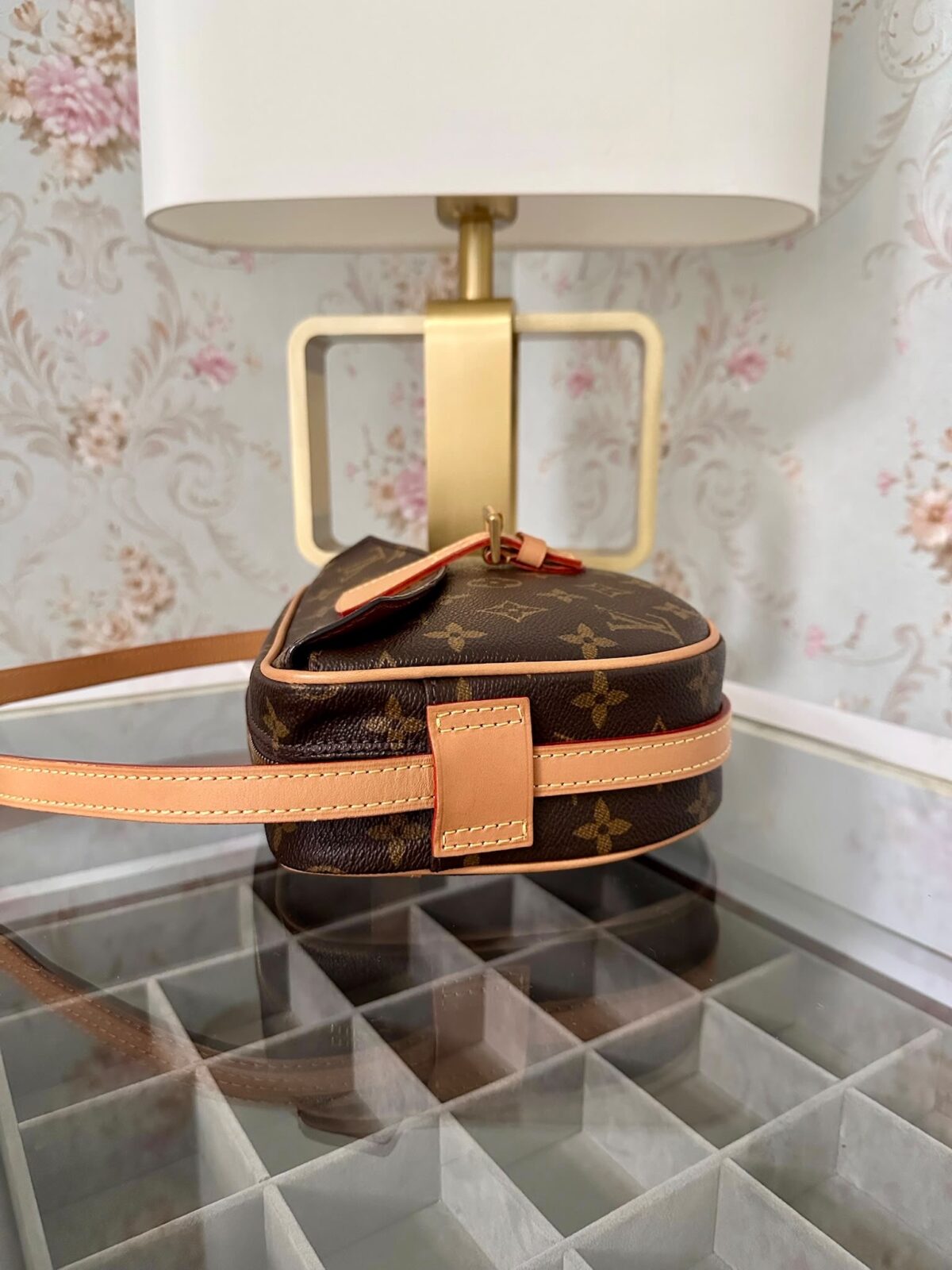 8a27833a-d828-4a91-9c67-3043d0bfadea